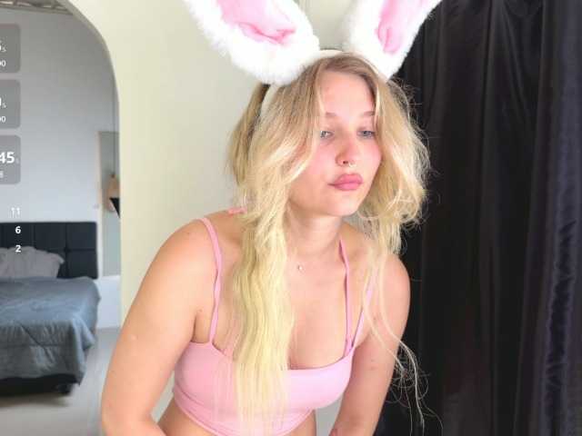 SweetSmuzi live cam on BongaCams