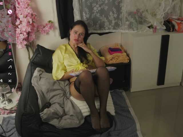 AnnabelleSky live cam on BongaCams