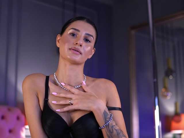 MaraWaves live cam on BongaCams