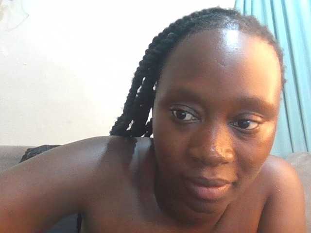 Midnightqueen01 live cam on BongaCams