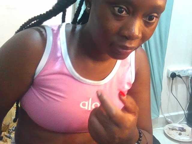 Midnightqueen01 live cam on BongaCams