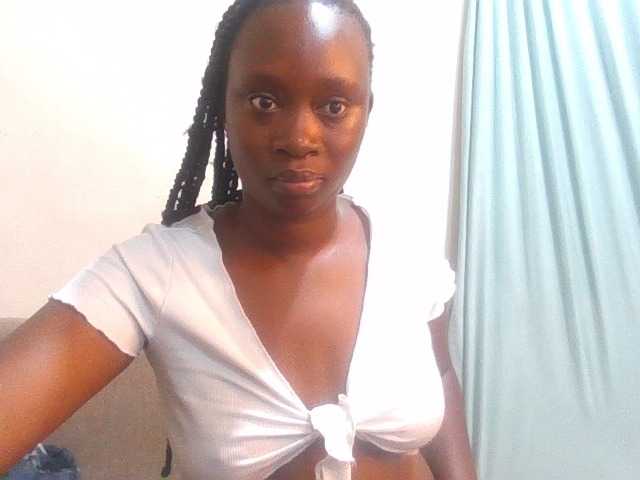 Midnightqueen01 live cam on BongaCams
