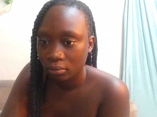 Midnightqueen01 live cam on BongaCams