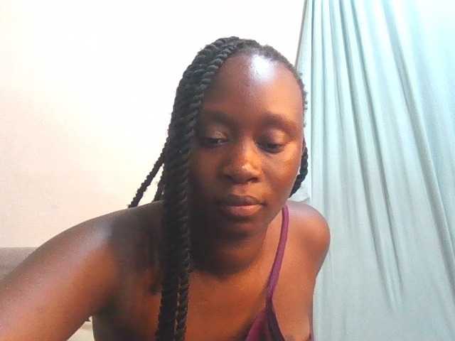 Midnightqueen01 live cam on BongaCams