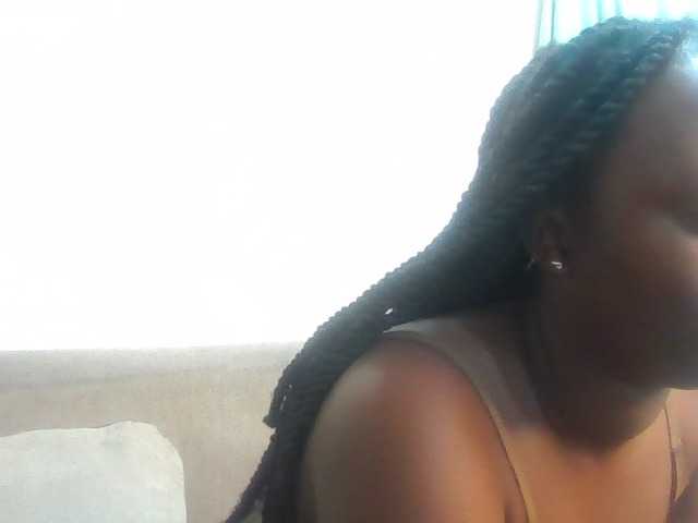 Midnightqueen01 live cam on BongaCams