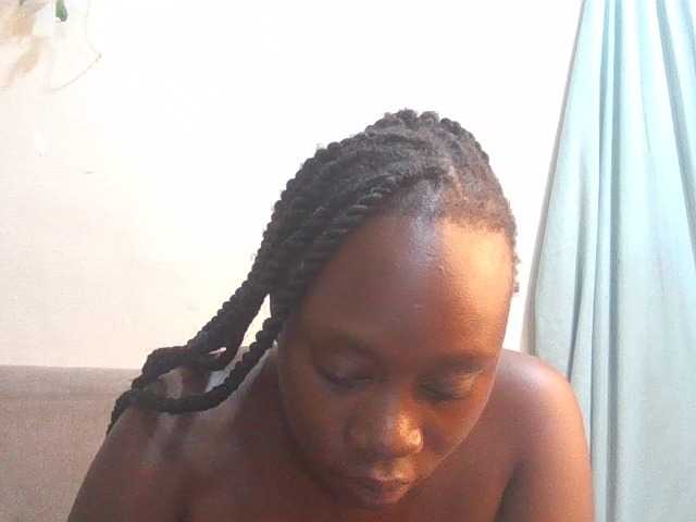 Midnightqueen01 live cam on BongaCams