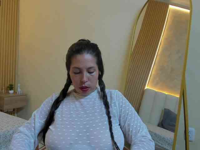 nikigoddes1