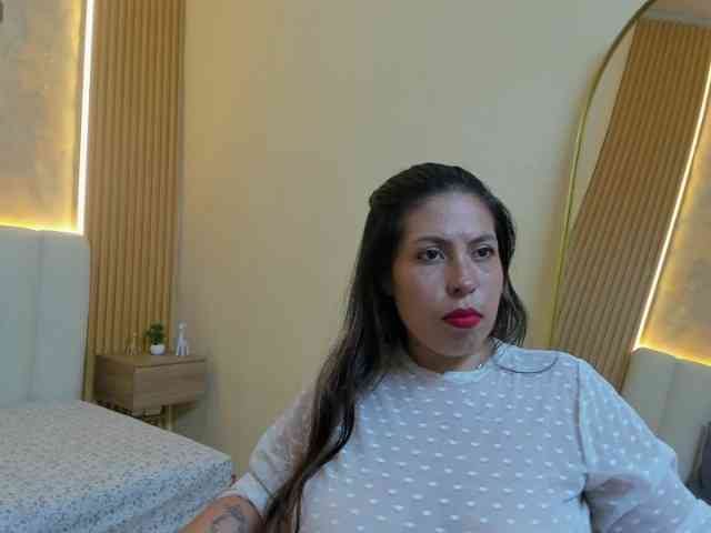 nikigoddes1