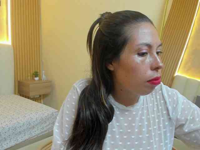 nikigoddes1