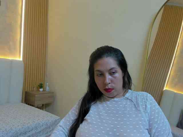 nikigoddes1