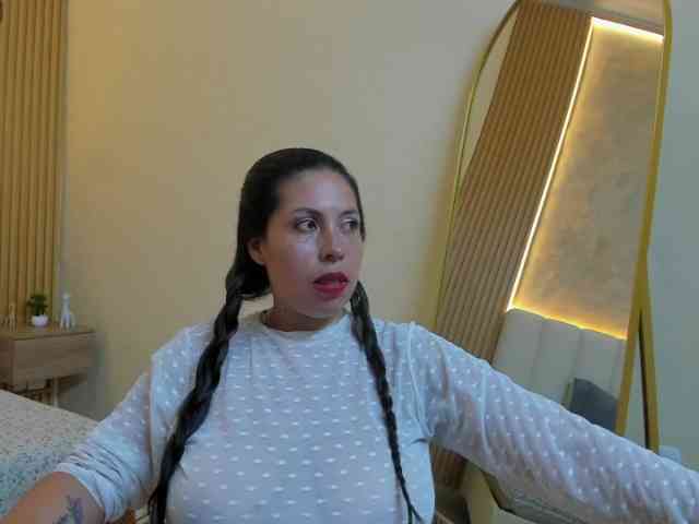 nikigoddes1