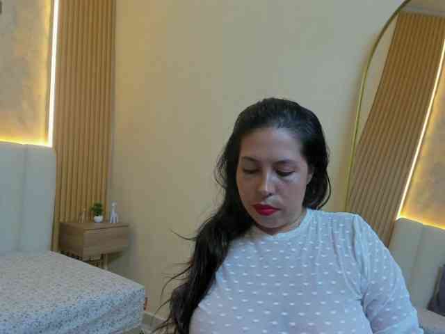 nikigoddes1