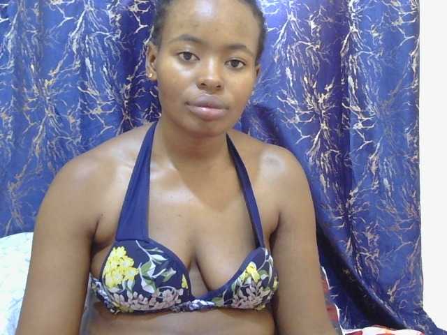 Blackfoxebony live cam