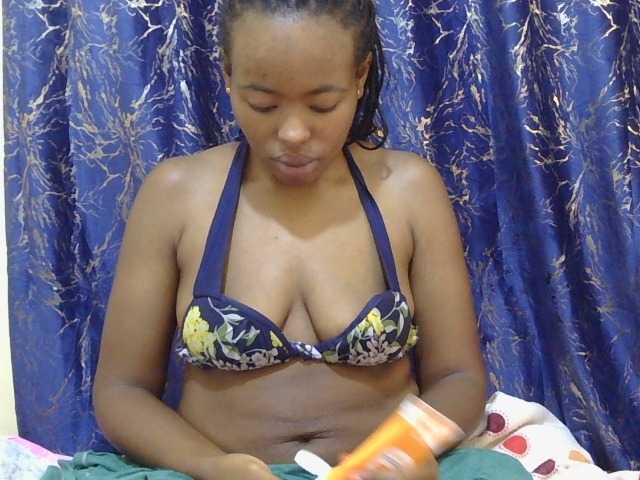 Blackfoxebony live cam on BongaCams