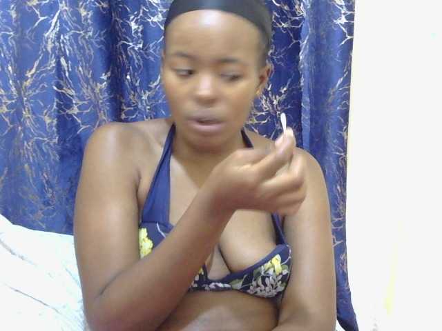 Blackfoxebony live cam on BongaCams