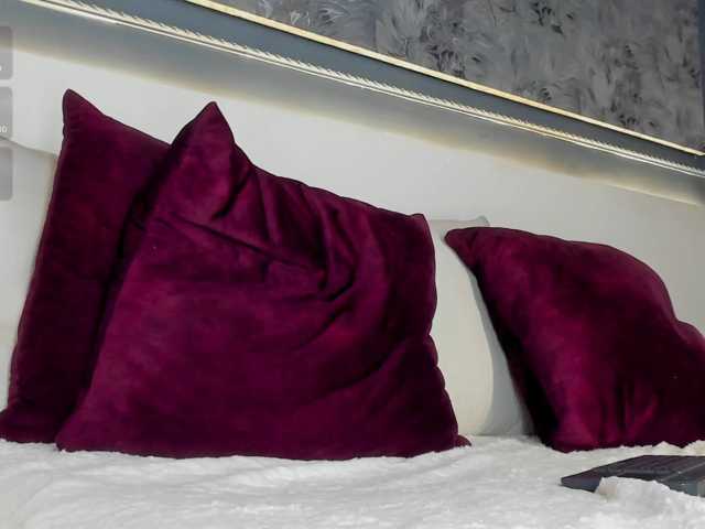 EllaMartin live cam on BongaCams