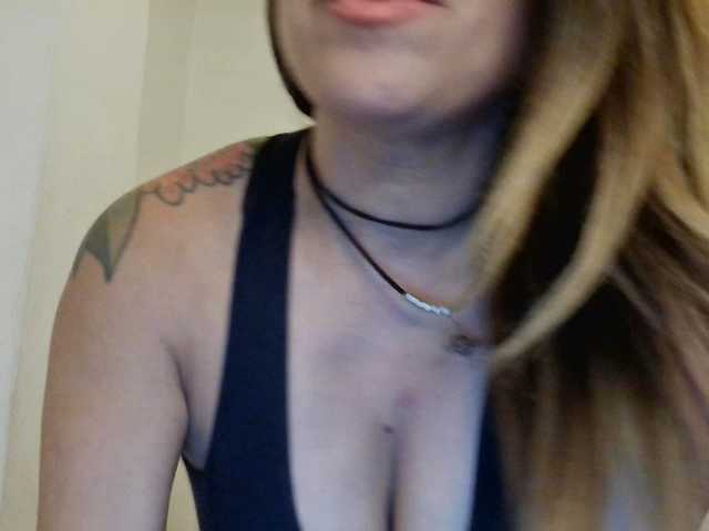 kassandre live cam on BongaCams