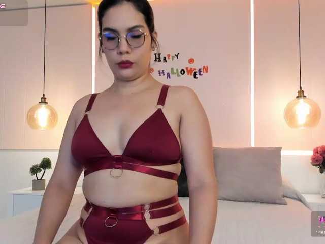 Natytrainor live cam on BongaCams