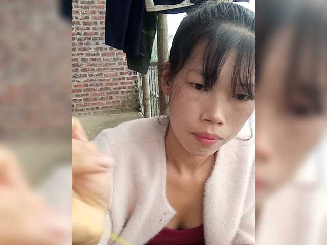 Sunny-Vietnamgirl live cam preview