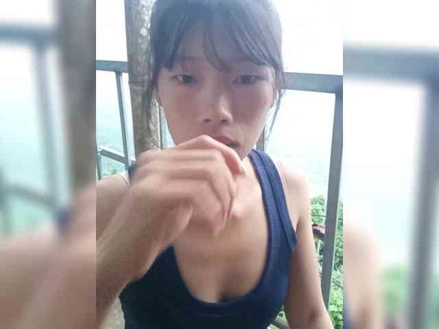 Sunny-Vietnamgirl