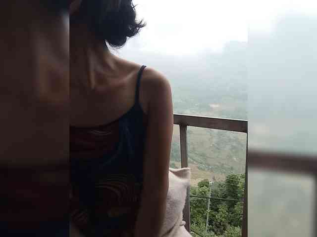 Sunny-Vietnamgirl