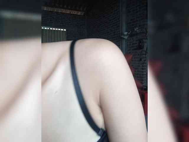 Sunny-Vietnamgirl