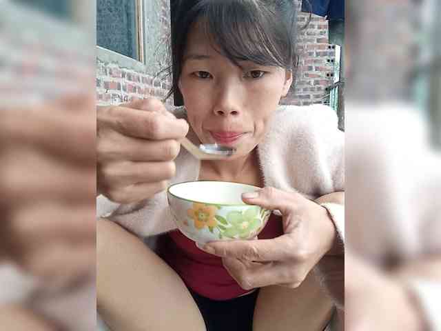 Sunny-Vietnamgirl