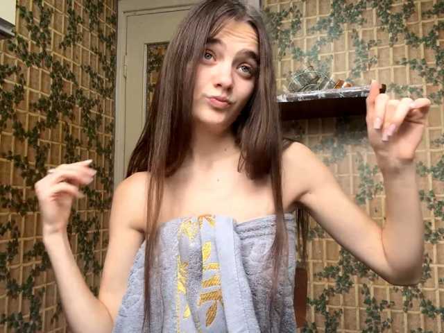 AriaCutie live cam on BongaCams