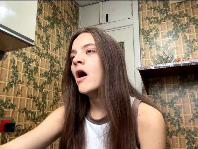 Ariacutie live cam