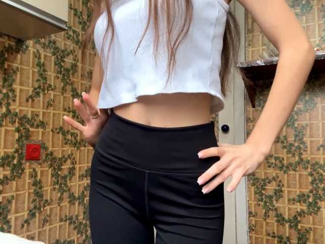 Ariacutie live cam
