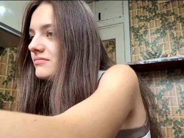 AriaCutie webcam