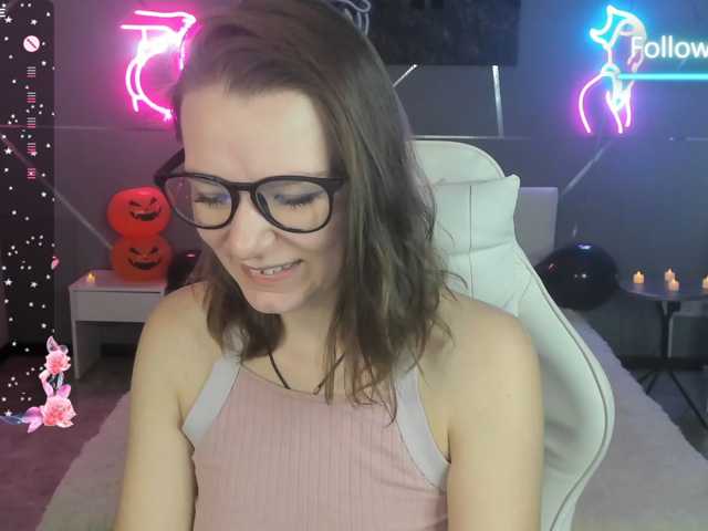le modèle luvmilena est en webcam porno dans un show sur le site bongacams, il possède les tags suivants: White/Caucasian,Brunette,Trimmed