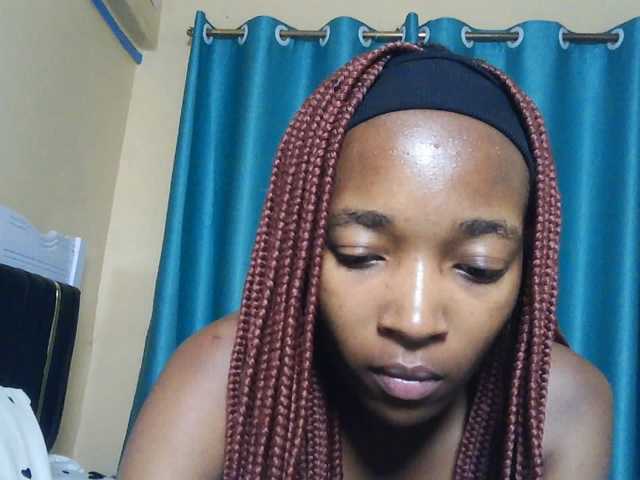 Hot-fine-girl live cam on BongaCams