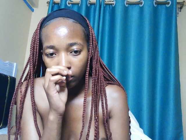 Hot-fine-girl live cam on BongaCams
