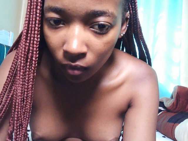 Hot-fine-girl live cam on BongaCams
