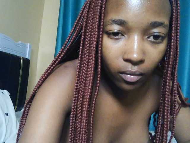 Hot-fine-girl live cam on BongaCams
