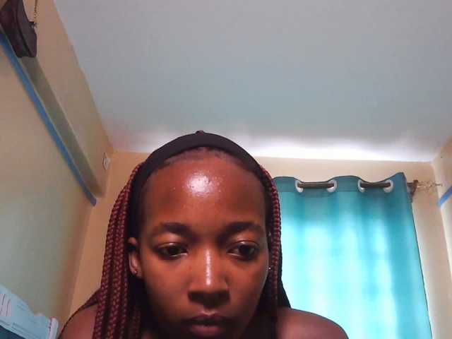 Hot-fine-girl live cam on BongaCams
