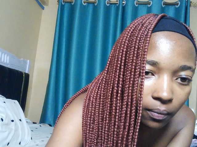 Hot-fine-girl live cam on BongaCams