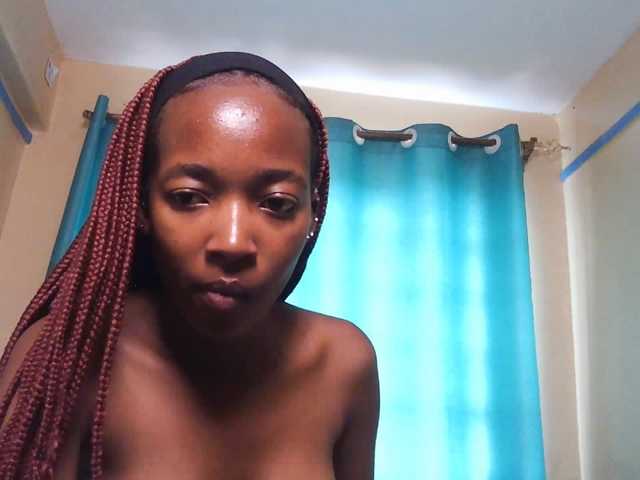 Hot-fine-girl live cam on BongaCams