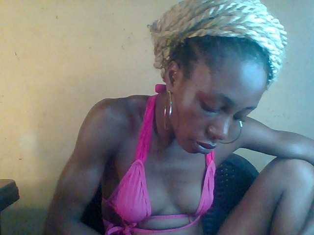 Sexymusclegurl live cam on BongaCams