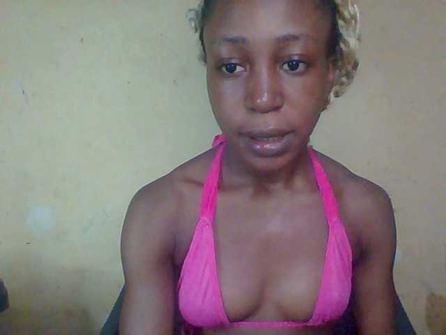Sexymusclegurl live cam on BongaCams