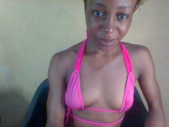 Sexymusclegurl live cam on BongaCams