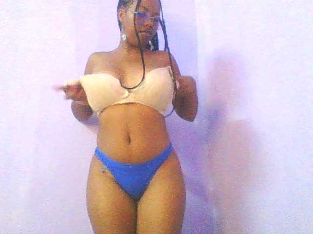 DrLaura webcam