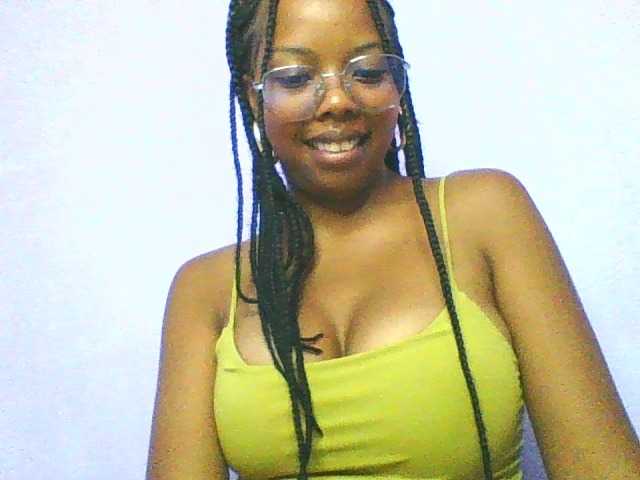 Drlaura live cam