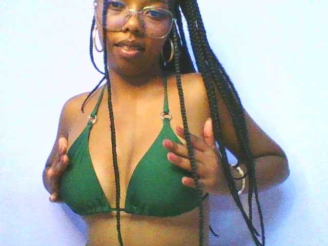 DrLaura live cam