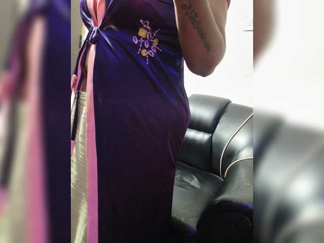 Lavanya12 live cam on BongaCams