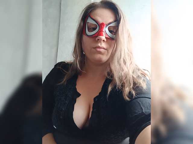 Kissandhade1 live cam on BongaCams