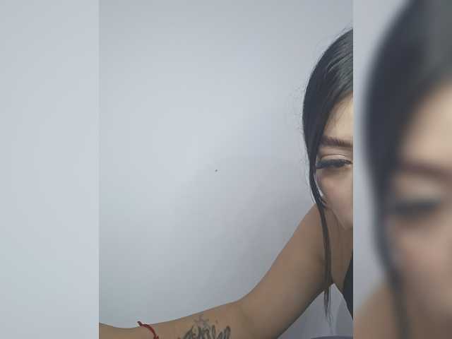 Camila0920 live cam on BongaCams