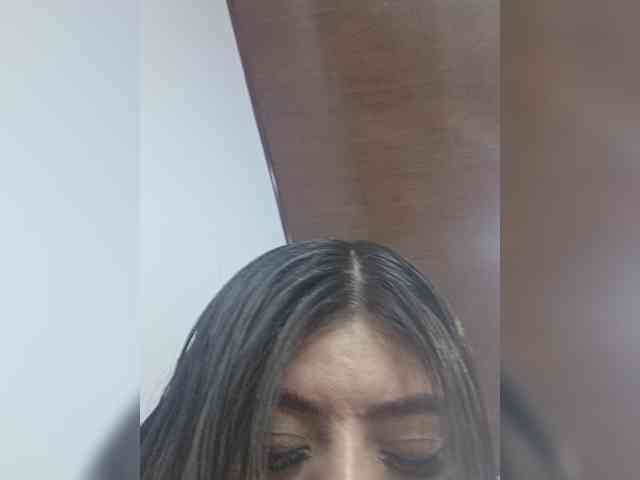 Model: Valeria0920