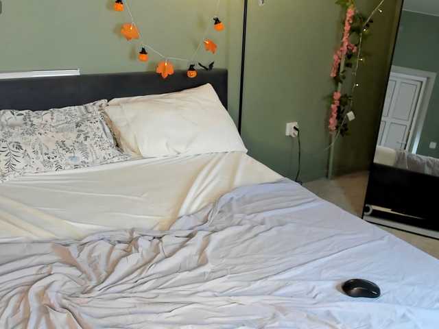 LiziEmberly live cam on BongaCams